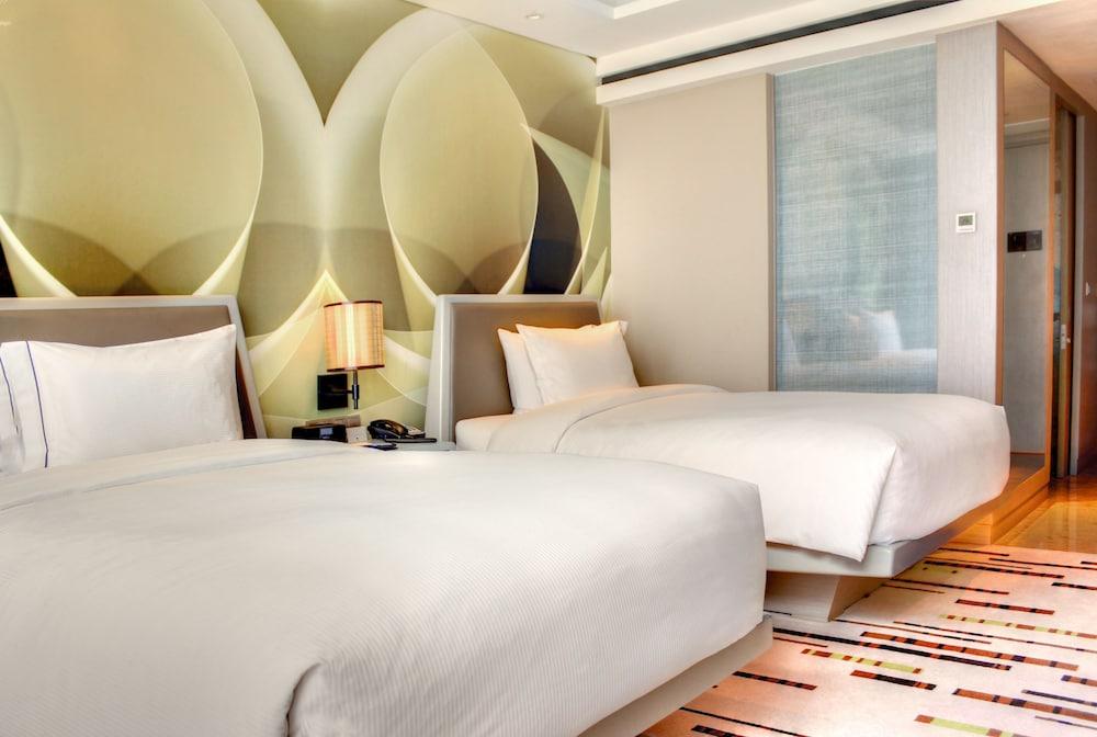 Doubletree By Hilton Jakarta - Diponegoro Exterior foto Deluxe Room