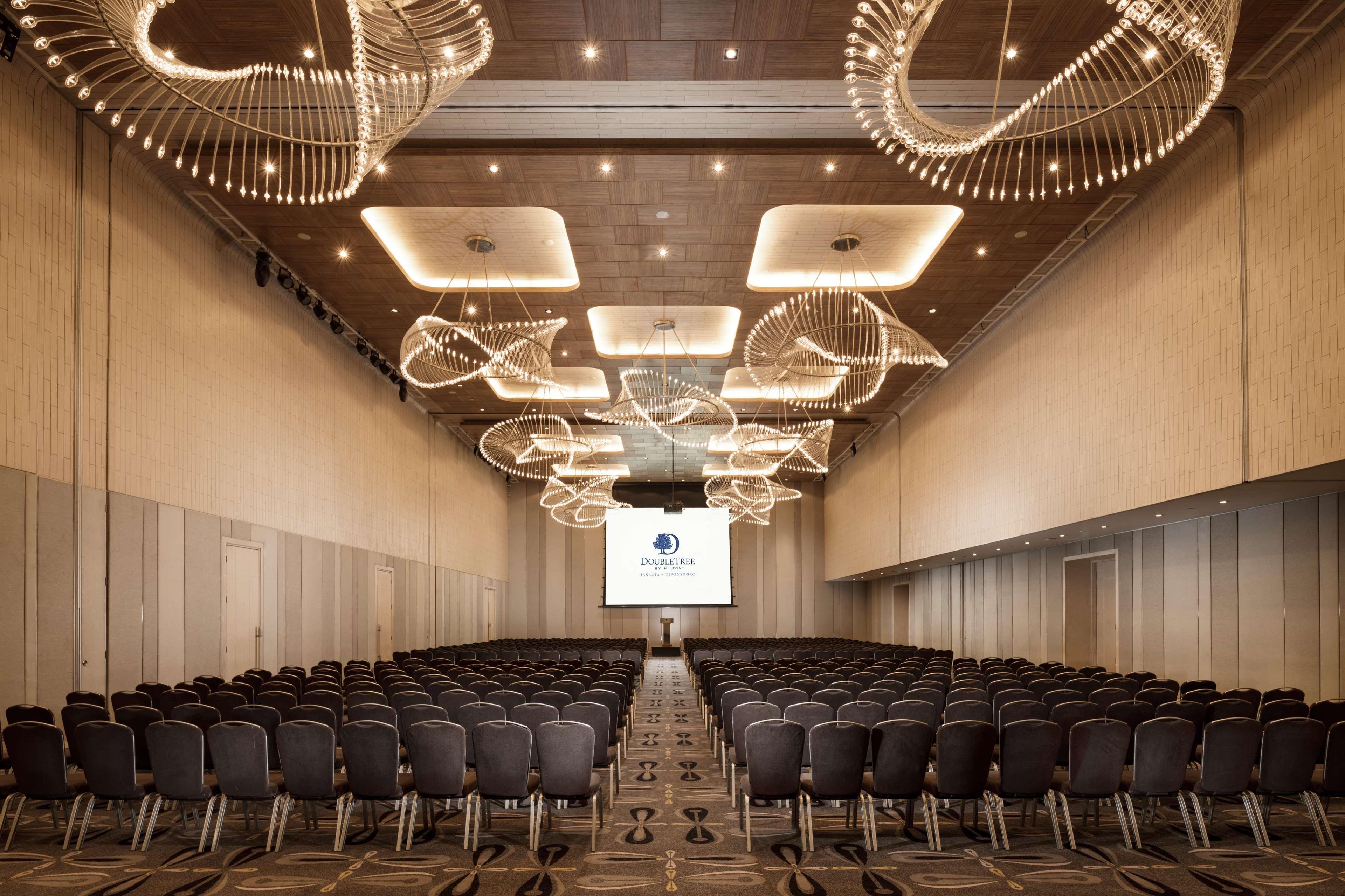 Doubletree By Hilton Jakarta - Diponegoro Exterior foto The Grand Ballroom