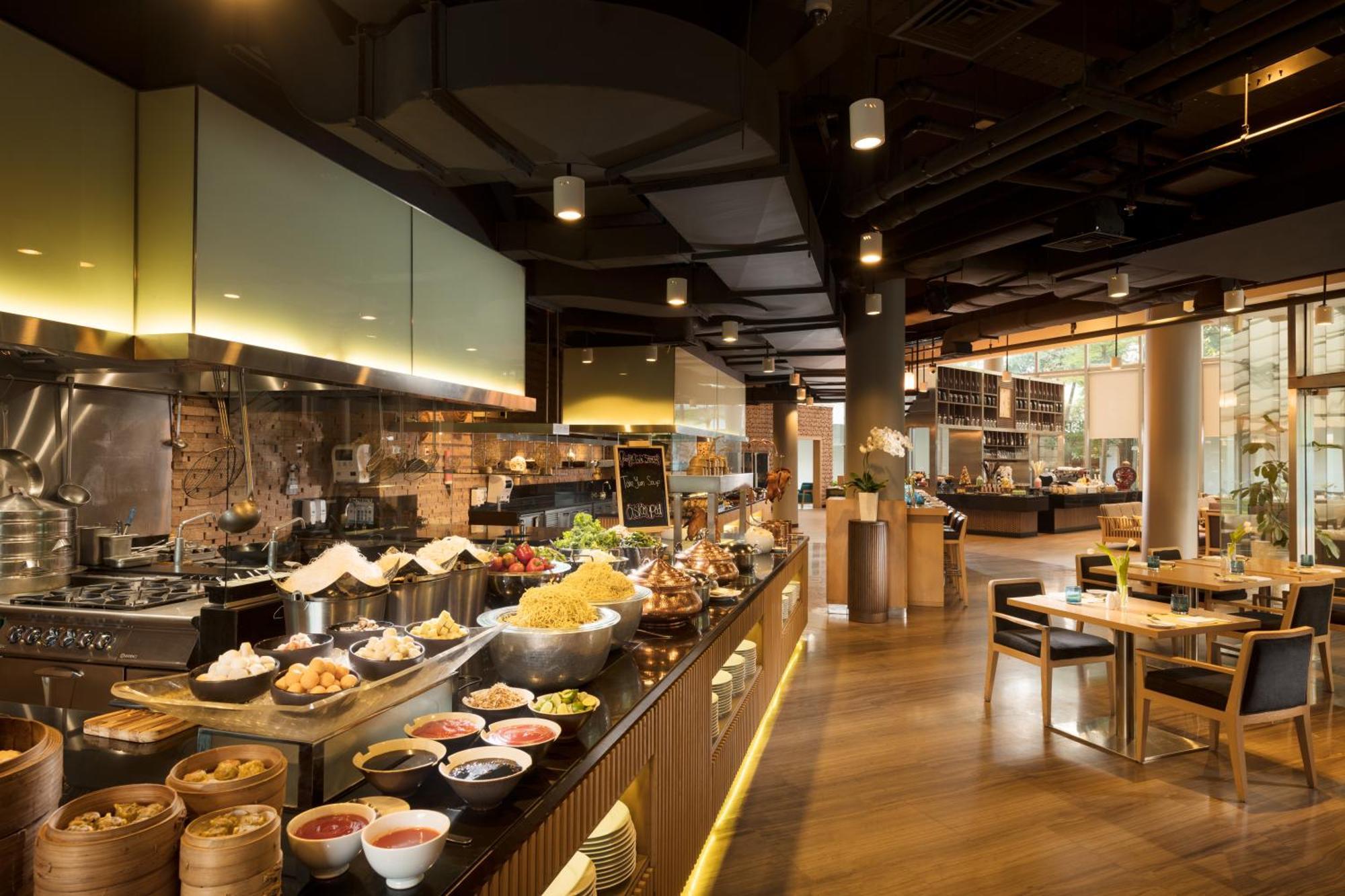 Doubletree By Hilton Jakarta - Diponegoro Exterior foto The restaurant